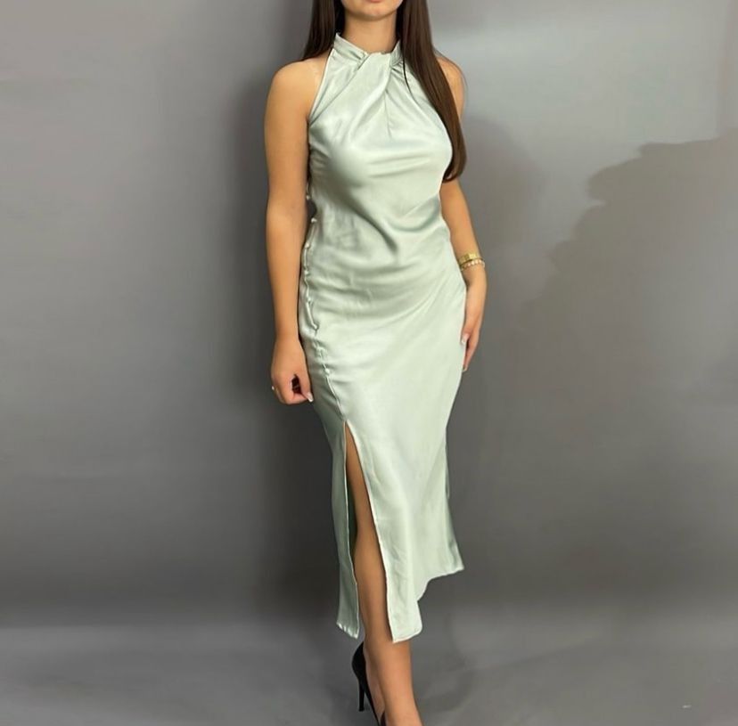 Kiki Dresses — fustane me qera në Kukës